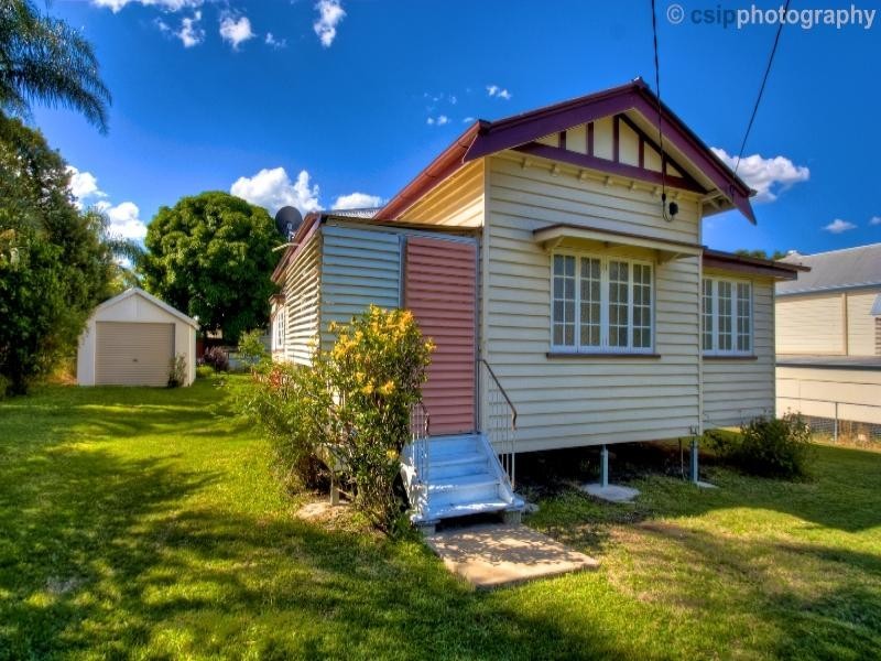 10 Foote Street, Newtown QLD 4305