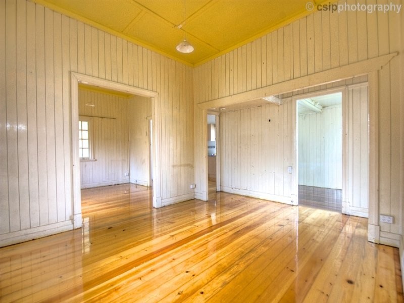 10 Foote Street, Newtown QLD 4305