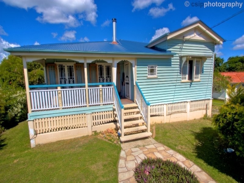 1 Idolwood Street, Eastern Heights QLD 4305