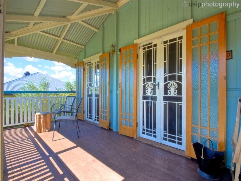 1 Idolwood Street, Eastern Heights QLD 4305