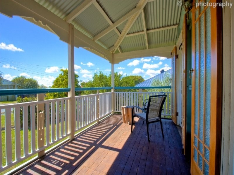 1 Idolwood Street, Eastern Heights QLD 4305