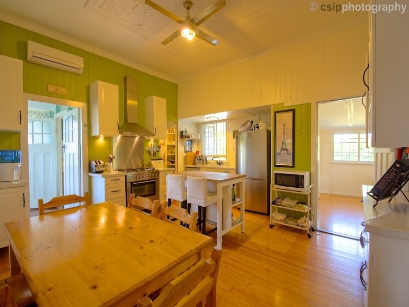 1 Idolwood Street, Eastern Heights QLD 4305