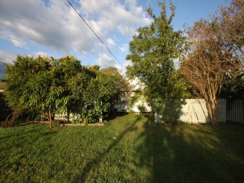 21 Blackwood Street, East Ipswich QLD 4305