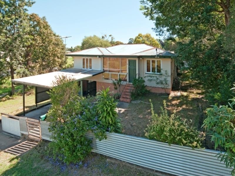 4 Allen Street, North Ipswich QLD 4305