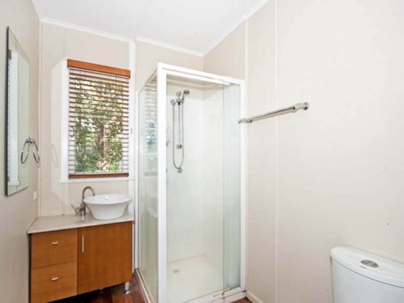 4 Allen Street, North Ipswich QLD 4305