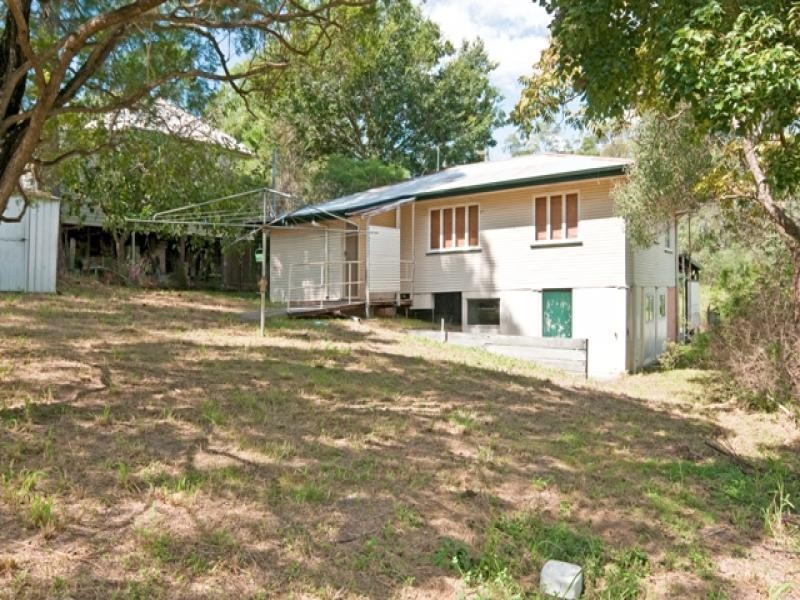 4 Allen Street, North Ipswich QLD 4305