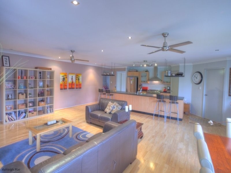 31 St Andrews Drive, Karana Downs QLD 4306