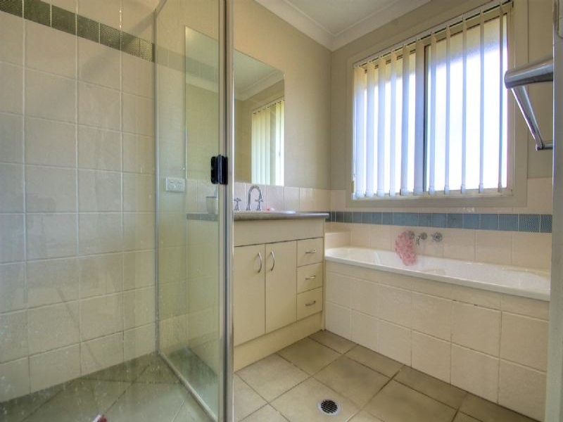 11 Collins Street, Collingwood Park QLD 4301