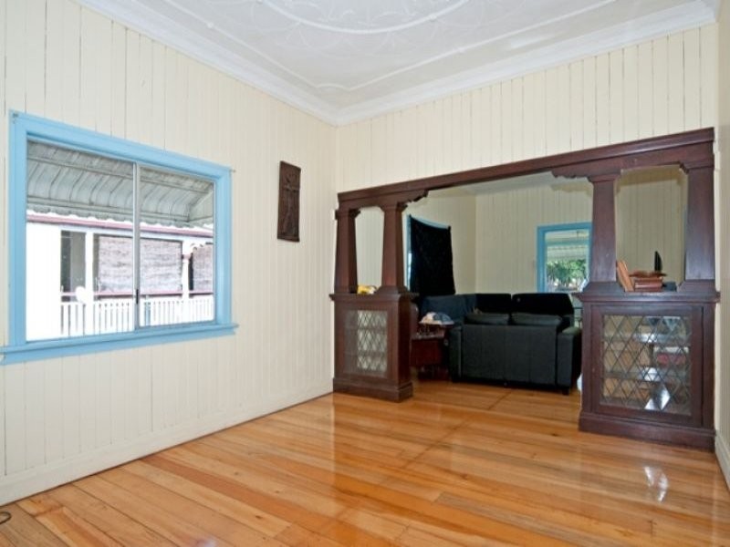 23 Pine Street, North Ipswich QLD 4305