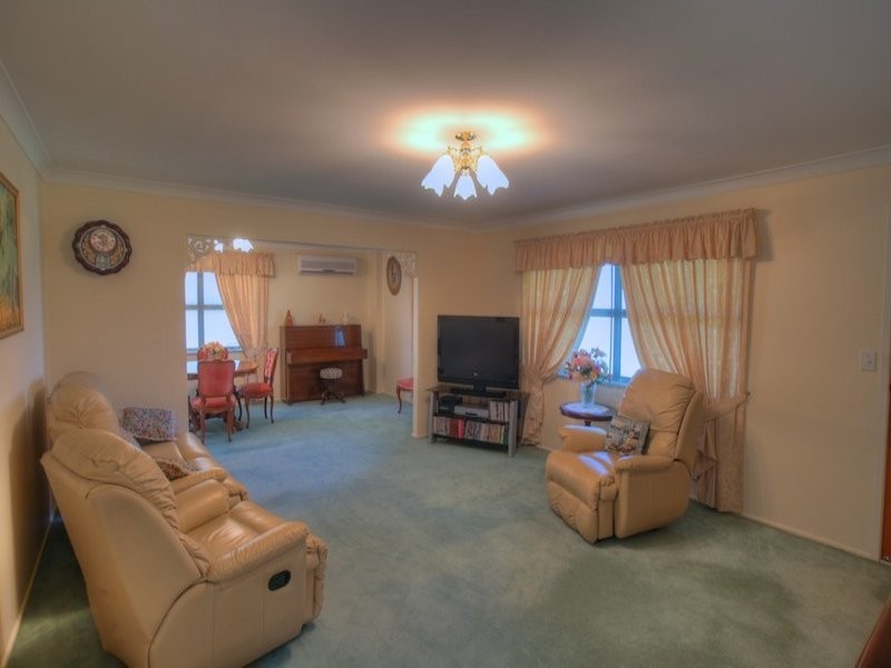 188 Pine Mountain Road, Brassall QLD 4305