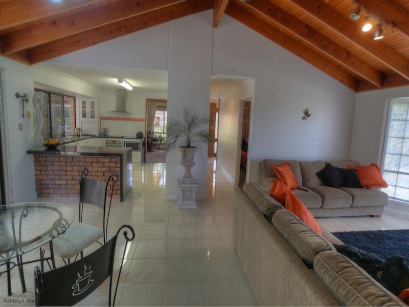 79 Bundoora Drive, Karana Downs QLD 4306