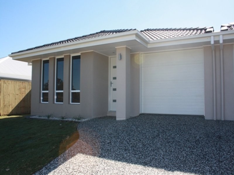 31 Vivian Hancock Drive, North Booval QLD 4304