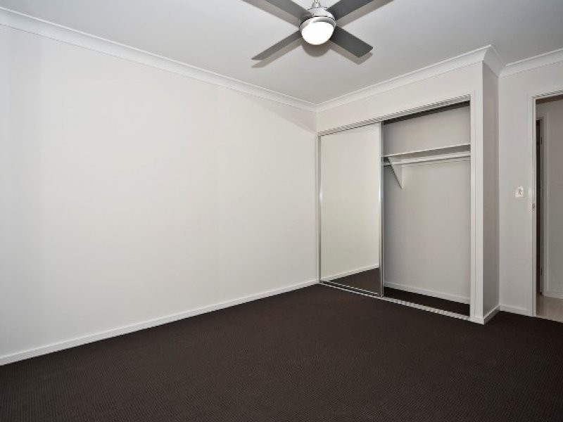31 Vivian Hancock Drive, North Booval QLD 4304