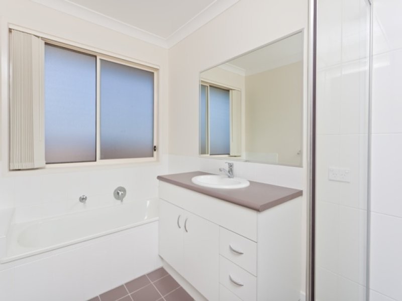 7 Cardin Close, Wulkuraka QLD 4305