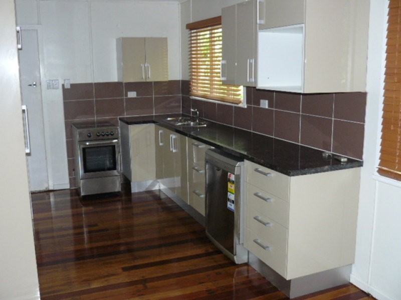 4 Allen Street, North Ipswich QLD 4305