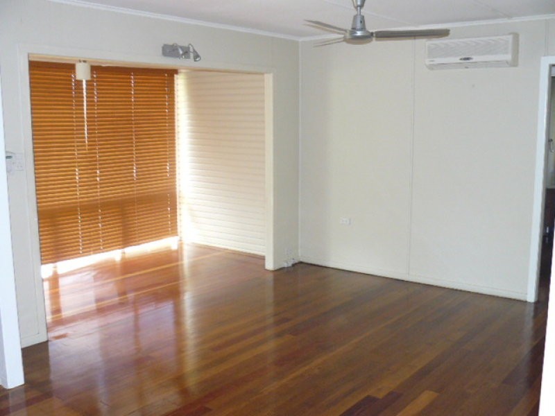 4 Allen Street, North Ipswich QLD 4305