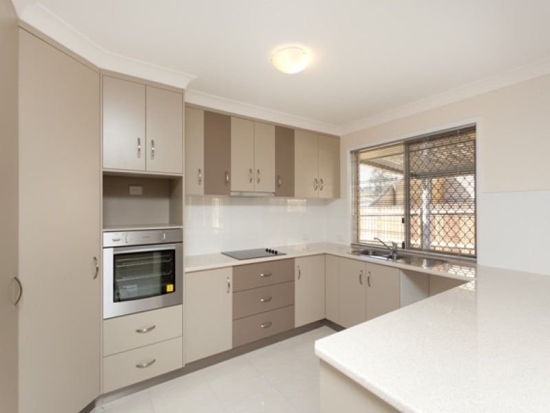 8 Gregory Street, Wulkuraka QLD 4305