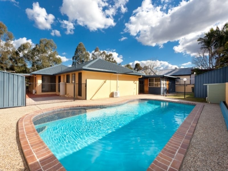 16 Tallon Street, Sadliers Crossing QLD 4305