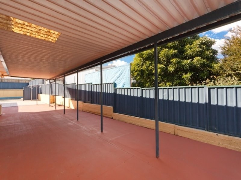 16 Tallon Street, Sadliers Crossing QLD 4305