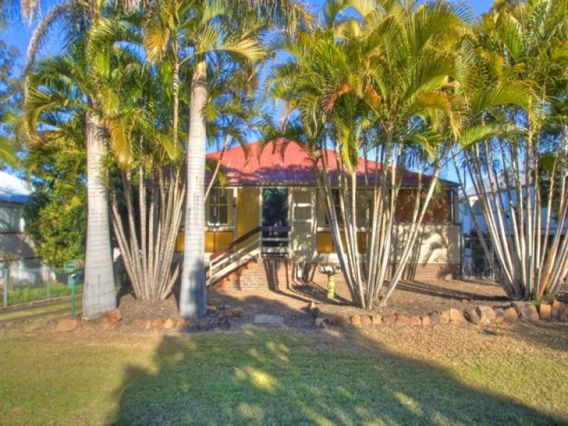 24 Smith Street, North Ipswich QLD 4305