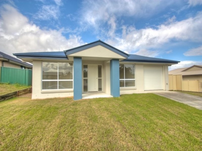 12 North High Street, Brassall QLD 4305