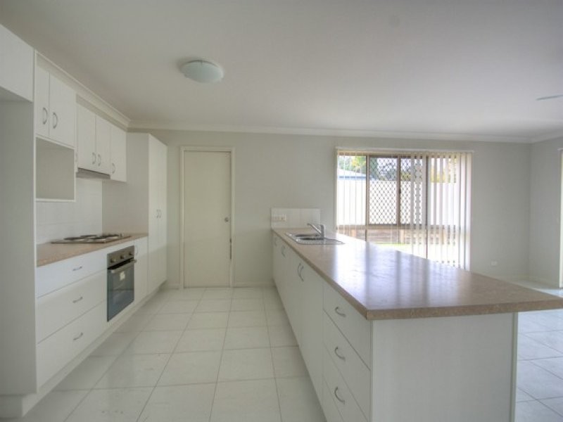 14 North High Street, Brassall QLD 4305