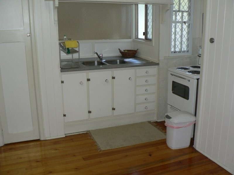 12 Bostock Street, Newtown QLD 4305