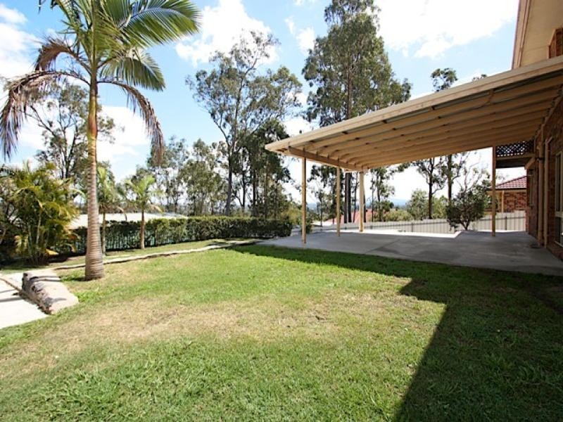 5 Lauren Court, Camira QLD 4300