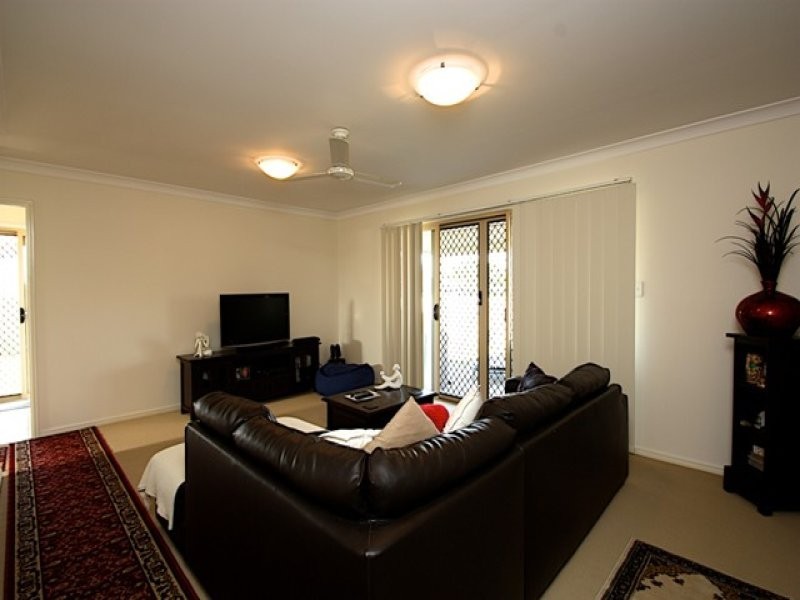 11 Varley Street, Lowood QLD 4311