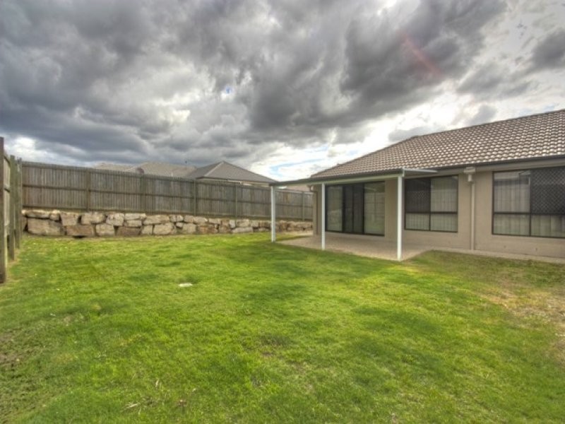 17 Brighton Street, Raceview QLD 4305