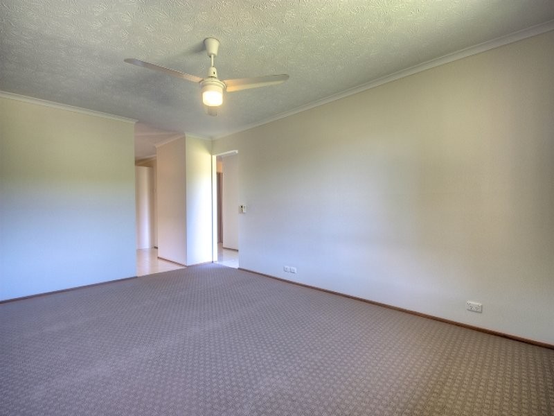 64 Naomai Street, Bundamba QLD 4304