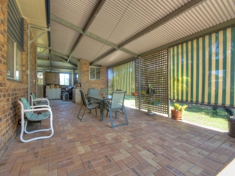 1 Honeysuckle Court, Walloon QLD 4306