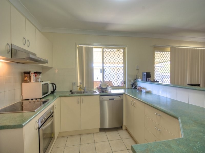 6 Benjamin Court, Yamanto QLD 4305