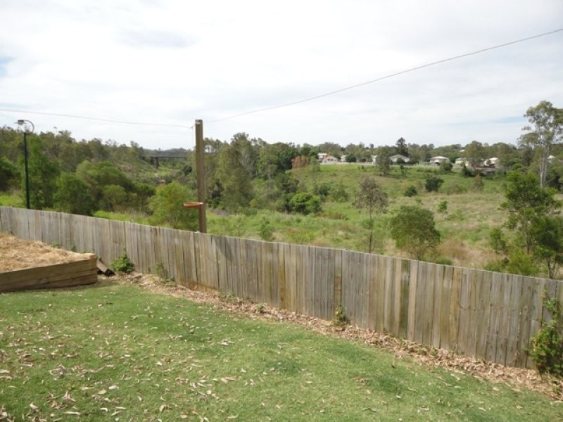 98 Avon Street, Leichhardt QLD 4305