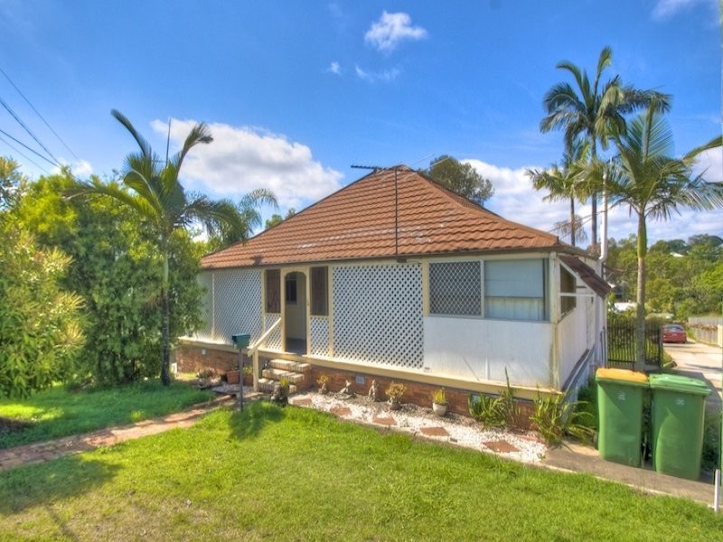 28 Moffatt Street, Ipswich QLD 4305