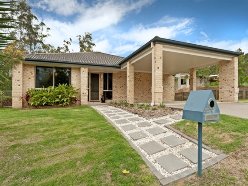 32 Emma Holt Court, Mount Crosby QLD 4306
