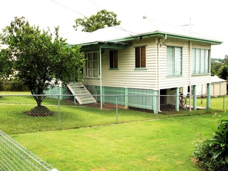 3 Ashgrove Street, Coalfalls QLD 4305