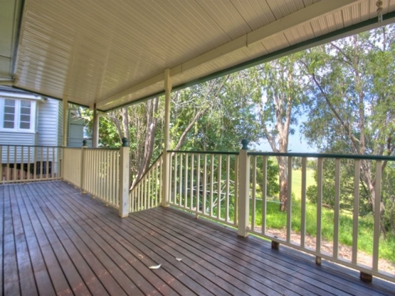 43 Woodend Road, Woodend QLD 4305