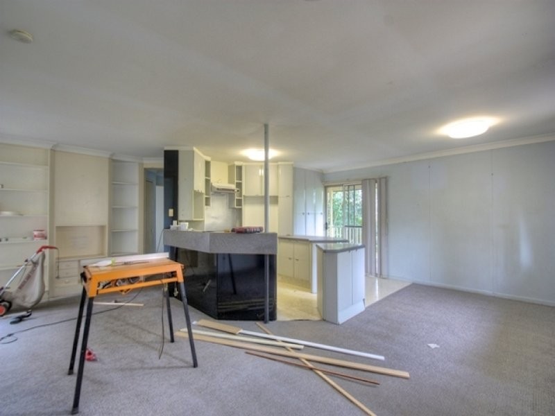 43 Woodend Road, Woodend QLD 4305
