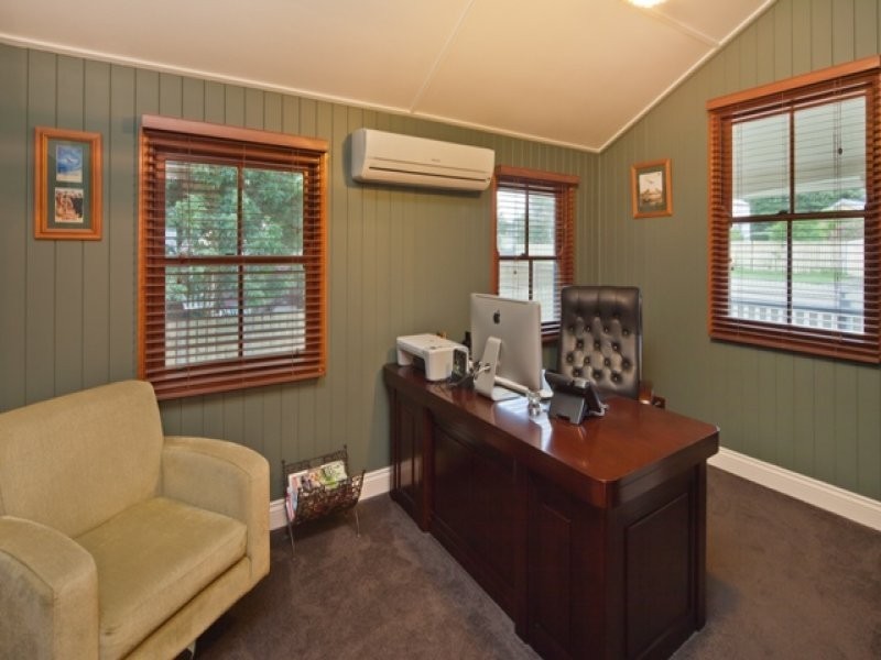 65 Thorn Street, Ipswich QLD 4305