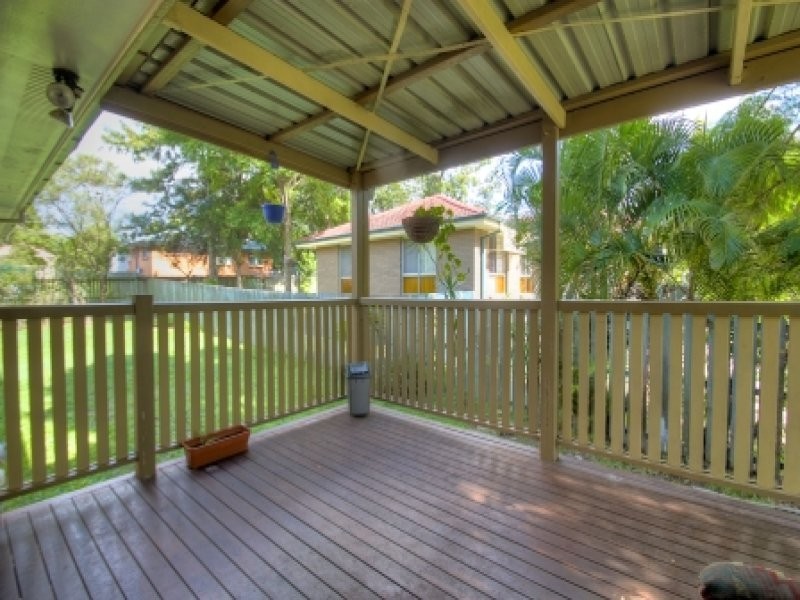 20 Arkins Crescent, Goodna QLD 4300