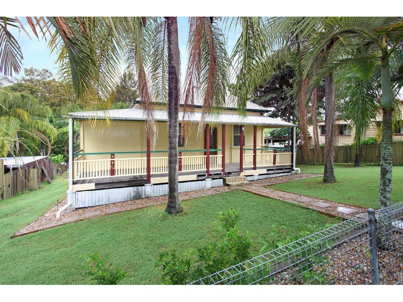 9 Weldon Street, North Ipswich QLD 4305