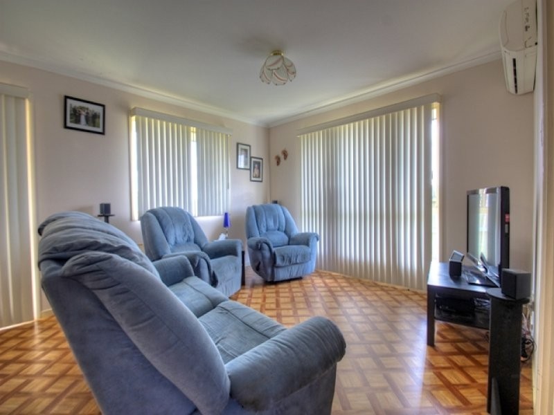 160 Henty Drive, Redbank Plains QLD 4301