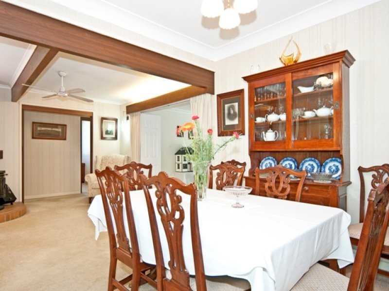 7 Lloyd George Street, Eastern Heights QLD 4305