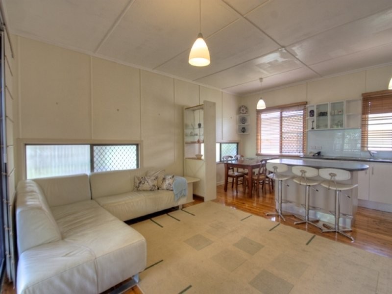 7 Vernon Street, Ipswich QLD 4305