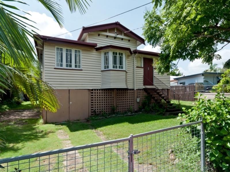 24 Frederick Street, Newtown QLD 4305