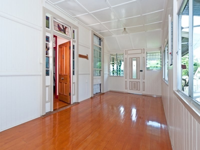4 Waterworks Road, Brassall QLD 4305