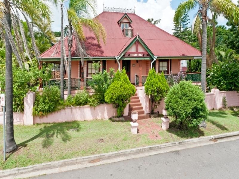 11 Murphy Street, Ipswich QLD 4305