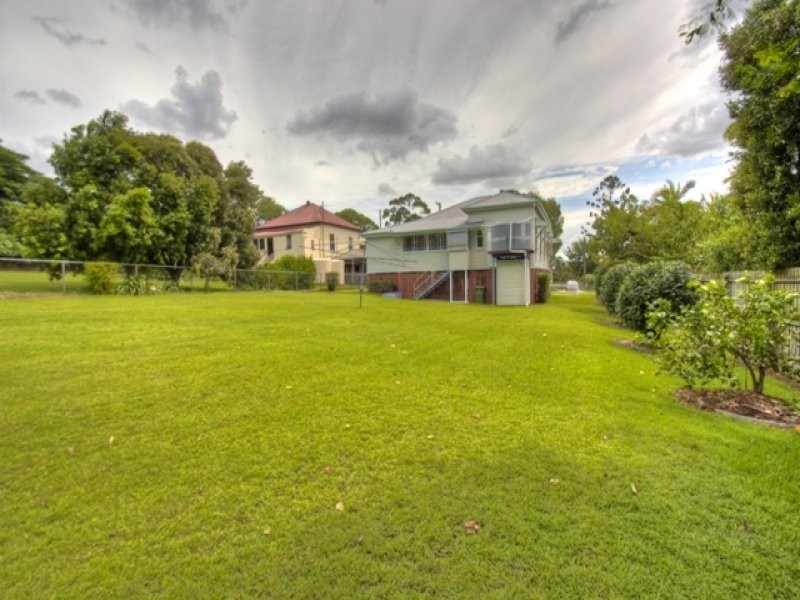 115 Woodend Road, Woodend QLD 4305