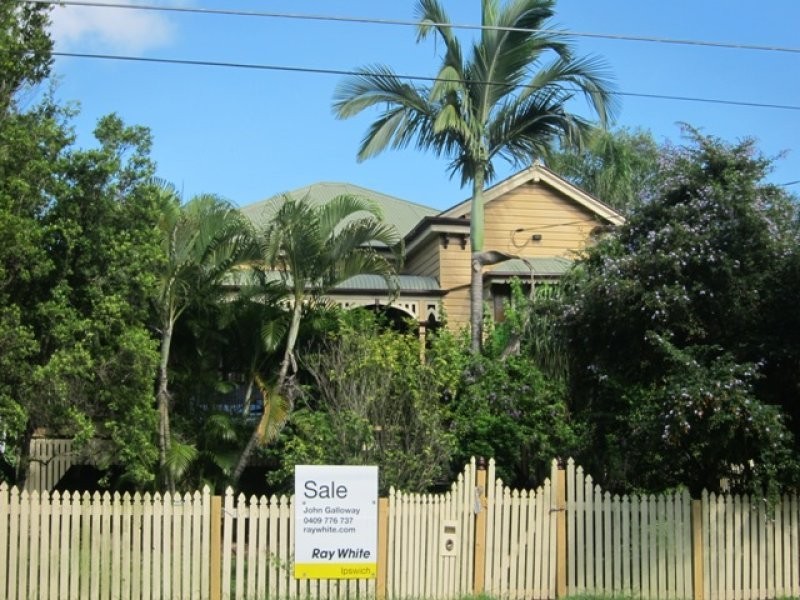 10 Macgregor Street, Woodend QLD 4305